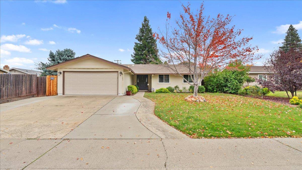 1203 Cresthaven Drive, Roseville, CA 95678