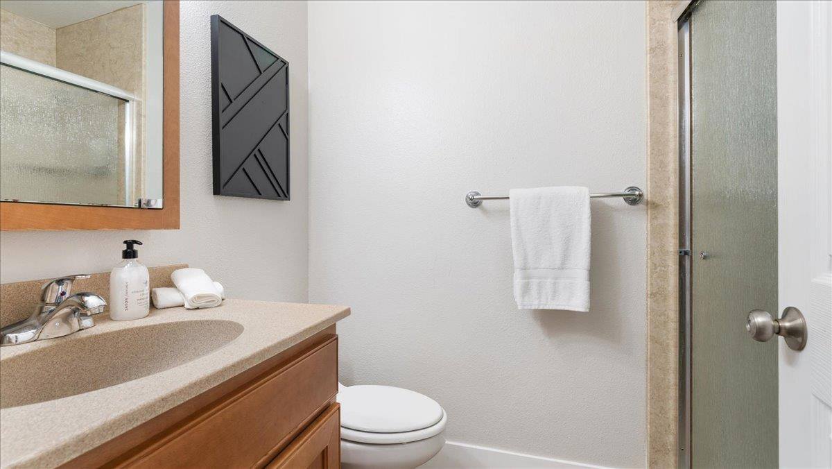 1203 Cresthaven Drive, Roseville, CA 95678