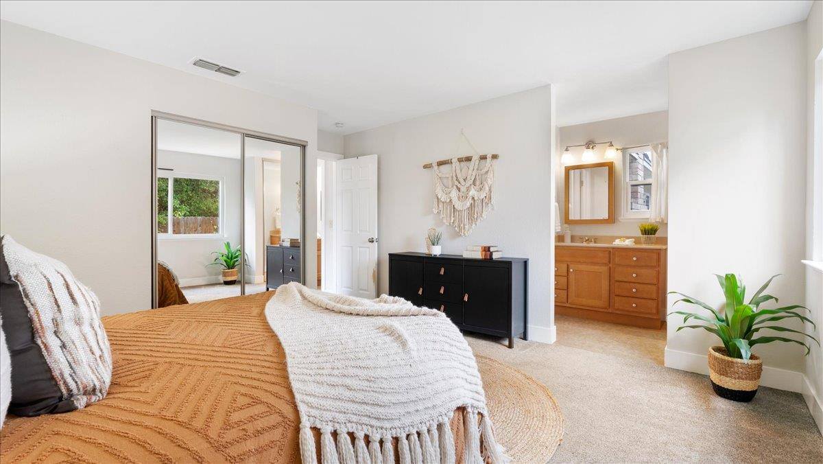 1203 Cresthaven Drive, Roseville, CA 95678