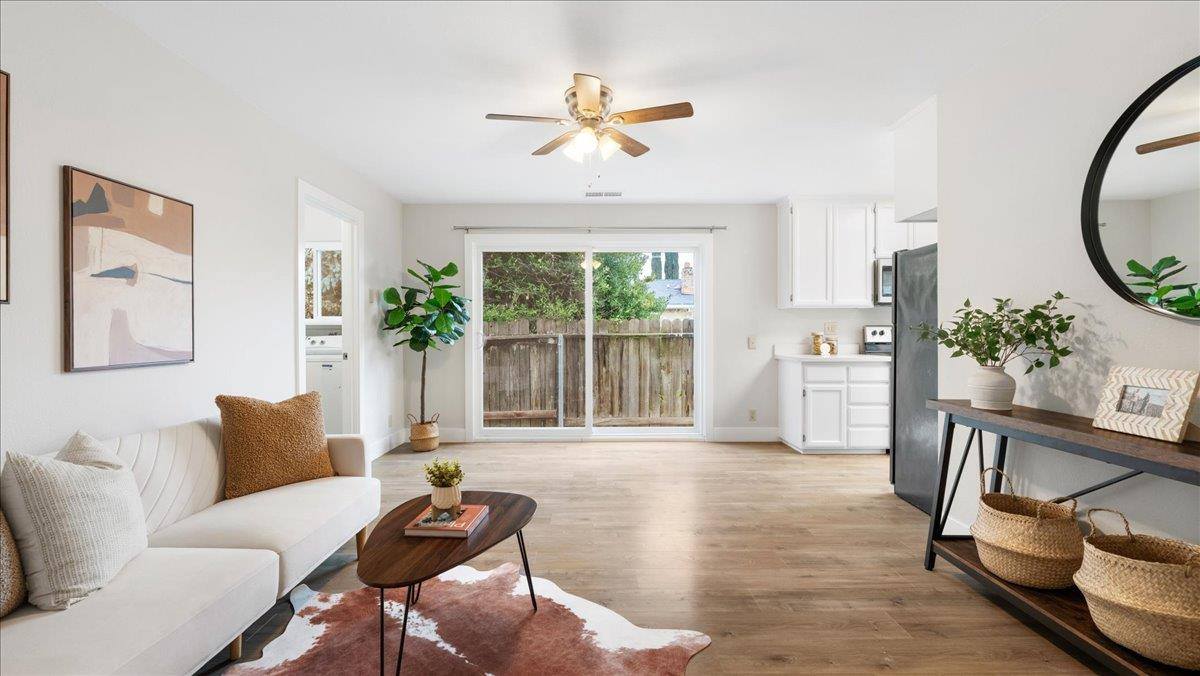 1203 Cresthaven Drive, Roseville, CA 95678