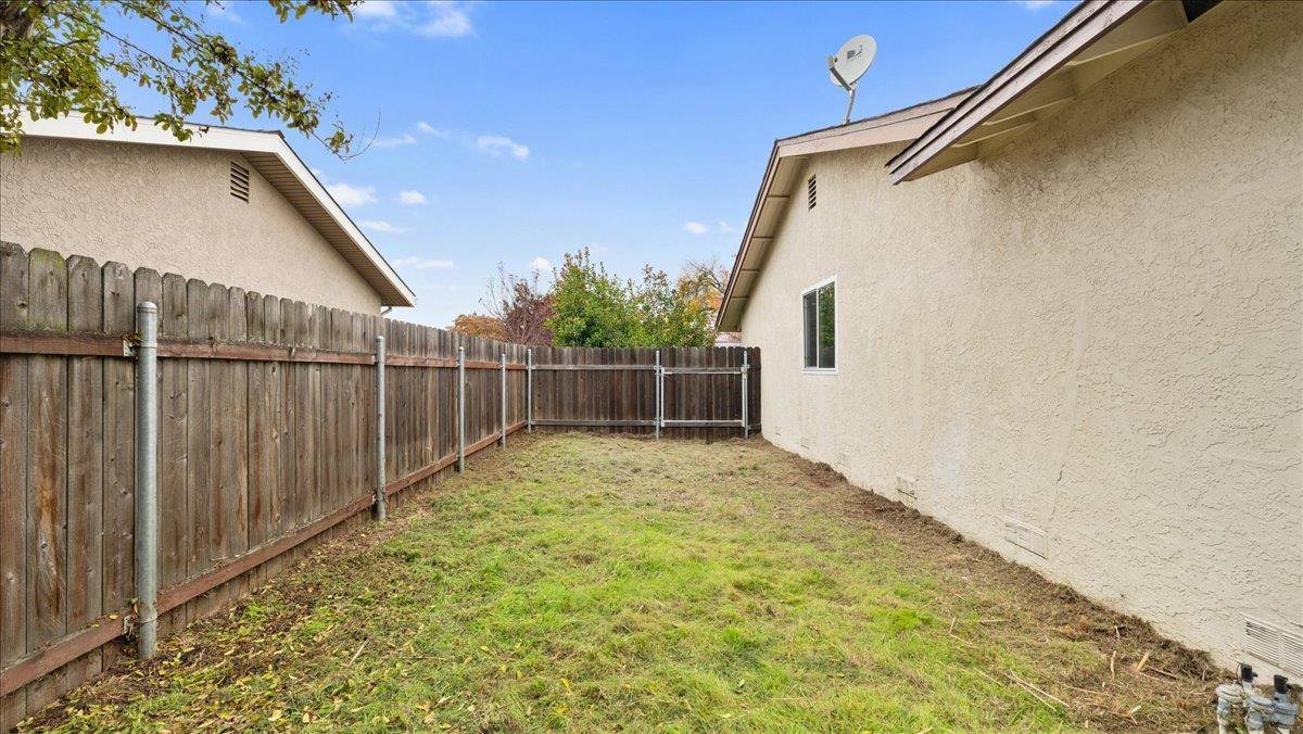 1203 Cresthaven Drive, Roseville, CA 95678