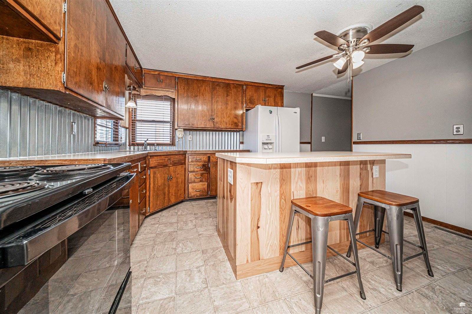 104 North Brown, Abilene, KS 67410