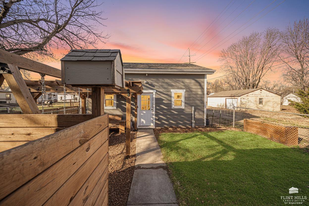 104 North Brown, Abilene, KS 67410