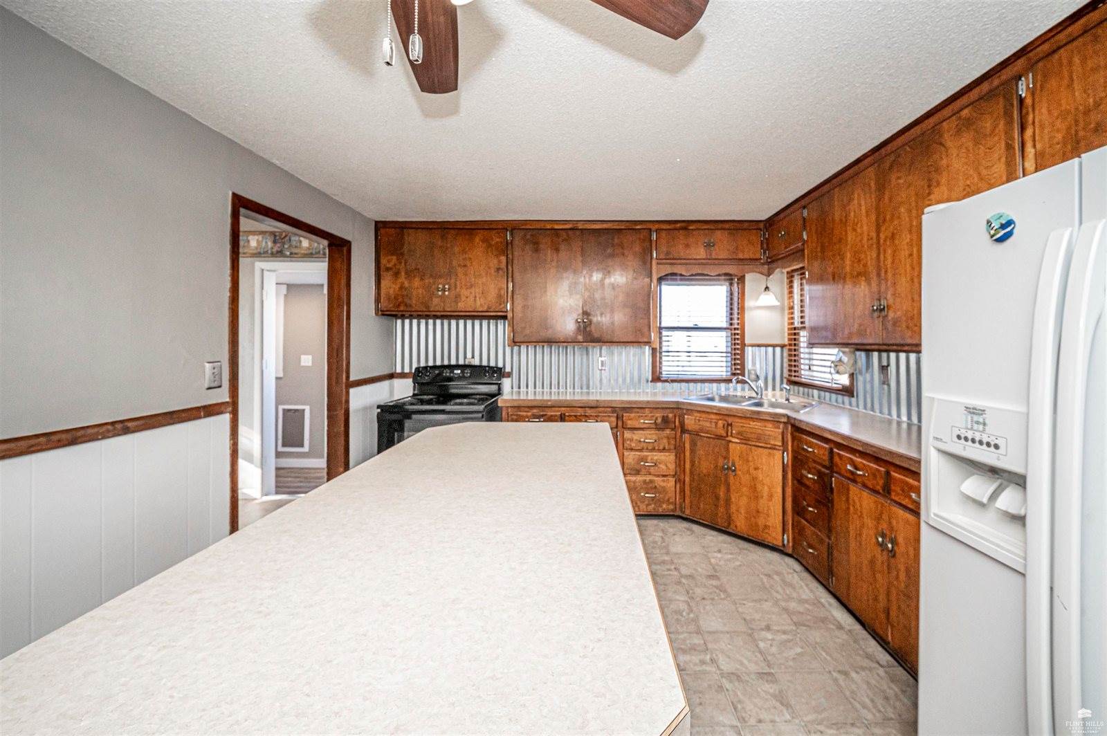 104 North Brown, Abilene, KS 67410