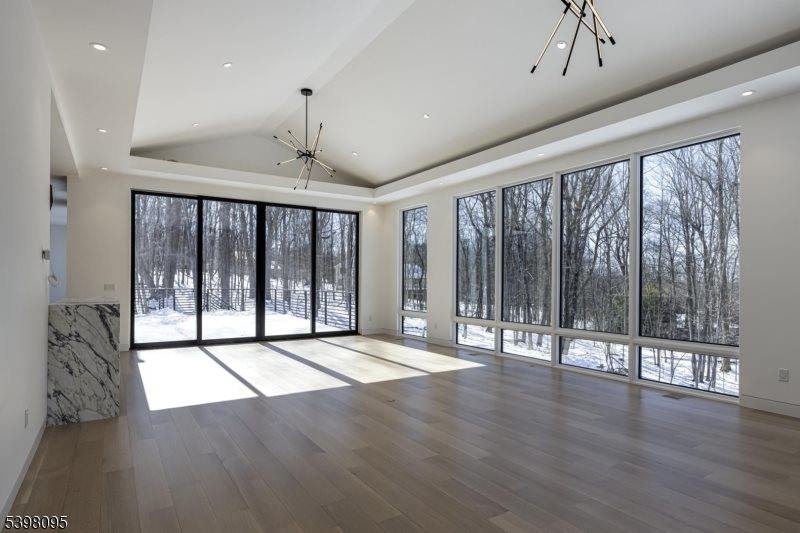 1 Juniper Pointe Trail, Green Brook Township, NJ 08812