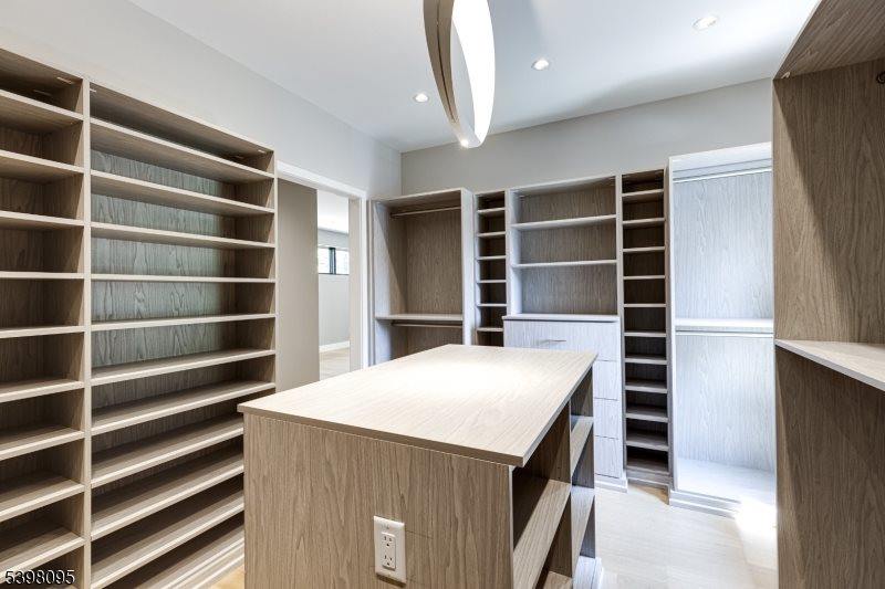 1 Juniper Pointe Trail, Green Brook Township, NJ 08812