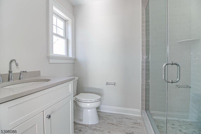 6 Harlow Pointe Cove, Green Brook Township, NJ 08812