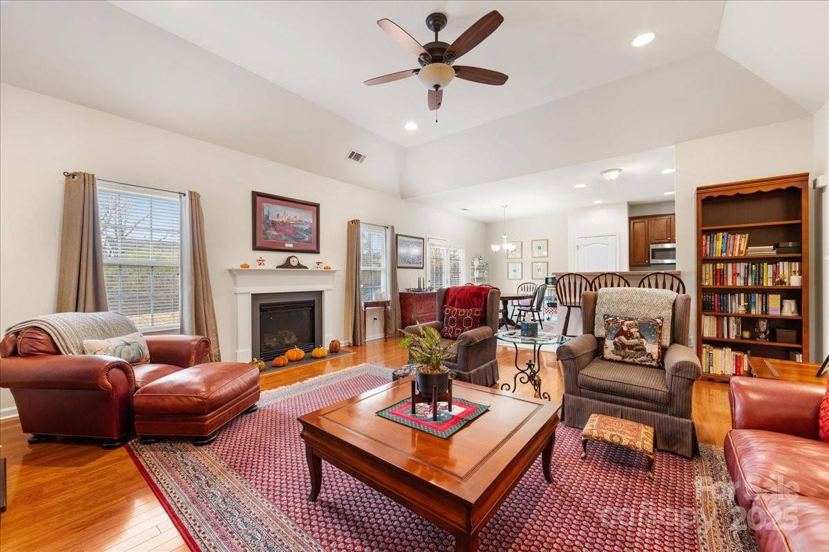 2126 Blue Iris Drive, Matthews, NC 28104