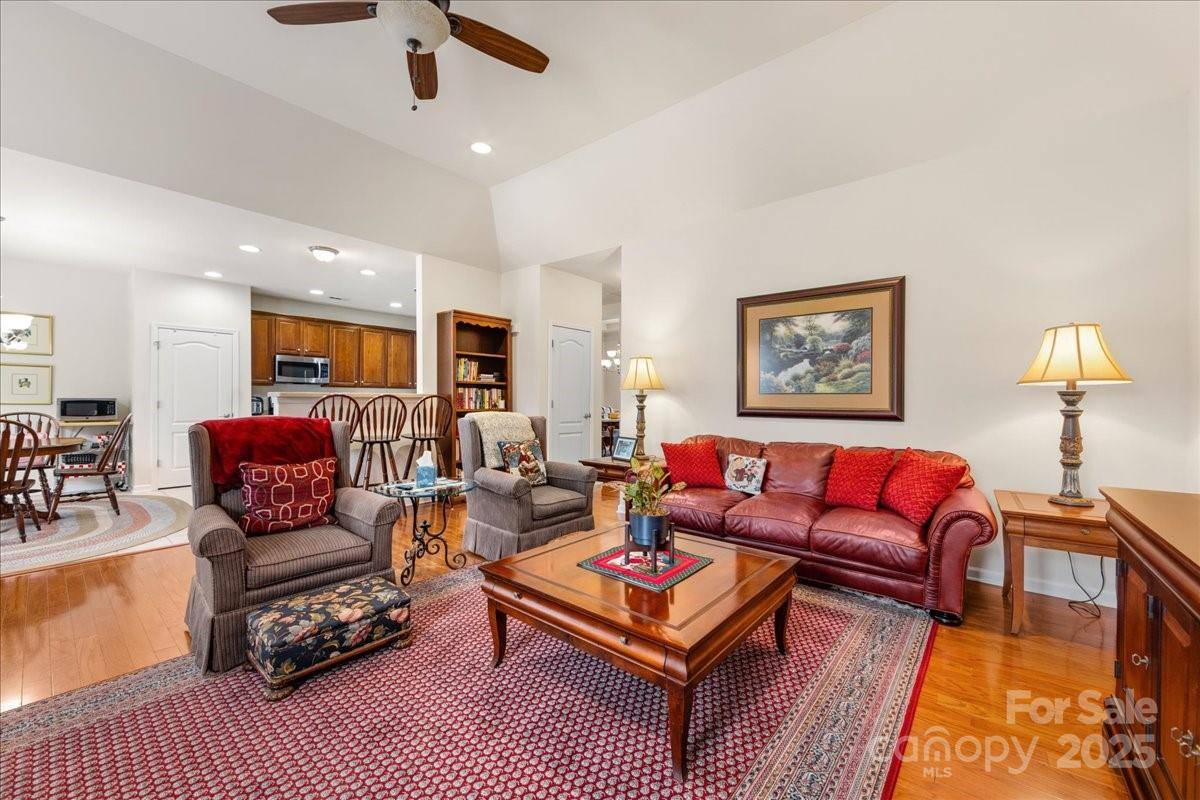 2126 Blue Iris Drive, Matthews, NC 28104