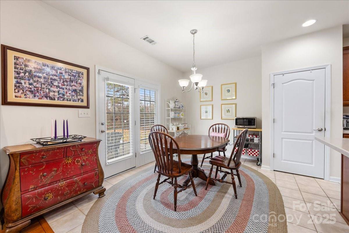 2126 Blue Iris Drive, Matthews, NC 28104