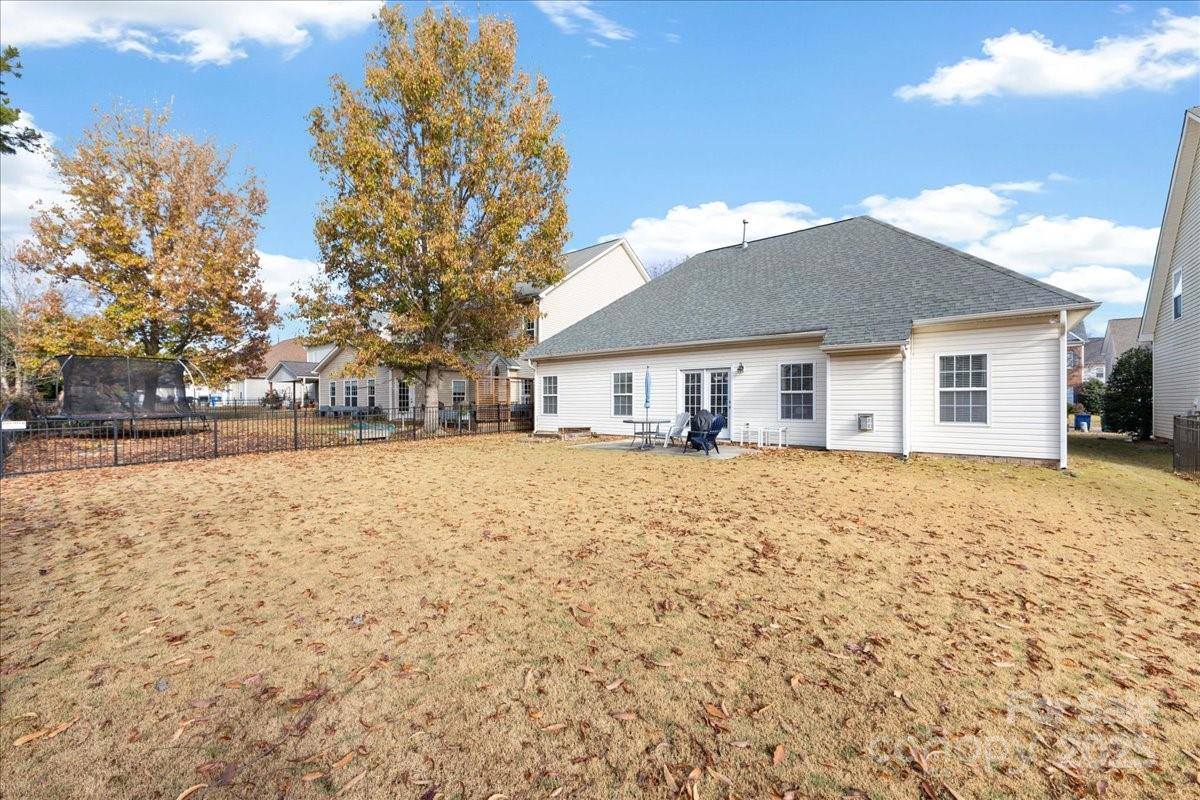 2126 Blue Iris Drive, Matthews, NC 28104