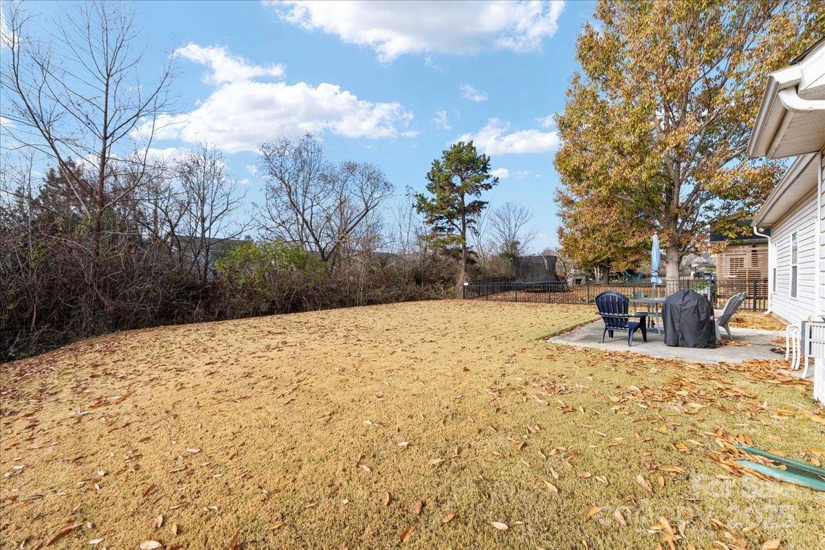 2126 Blue Iris Drive, Matthews, NC 28104