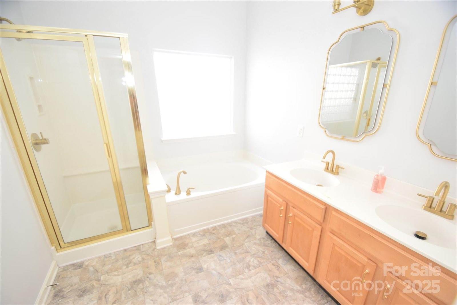 10214 Stoneykirk Lane, Charlotte, NC 28269