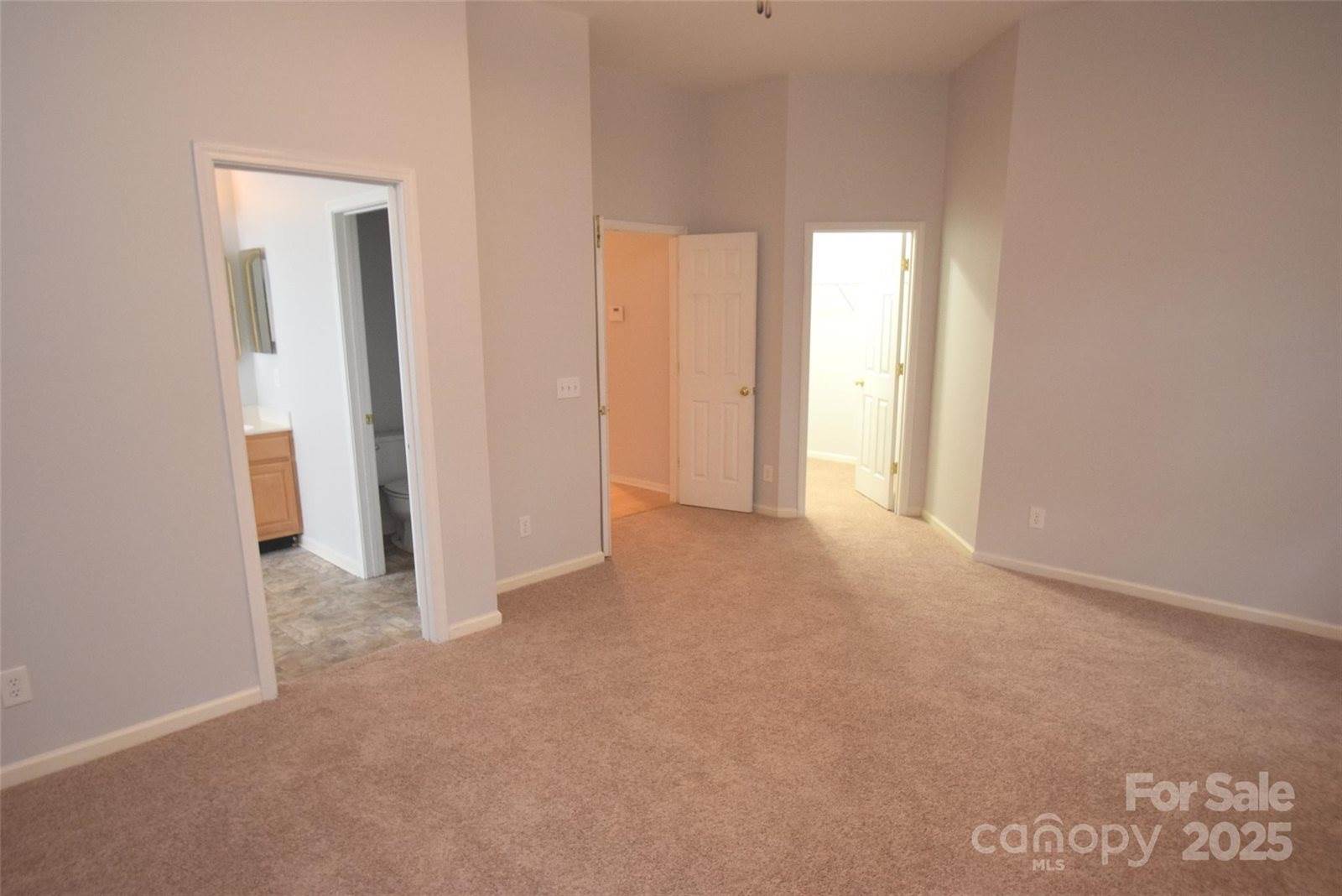 10214 Stoneykirk Lane, Charlotte, NC 28269