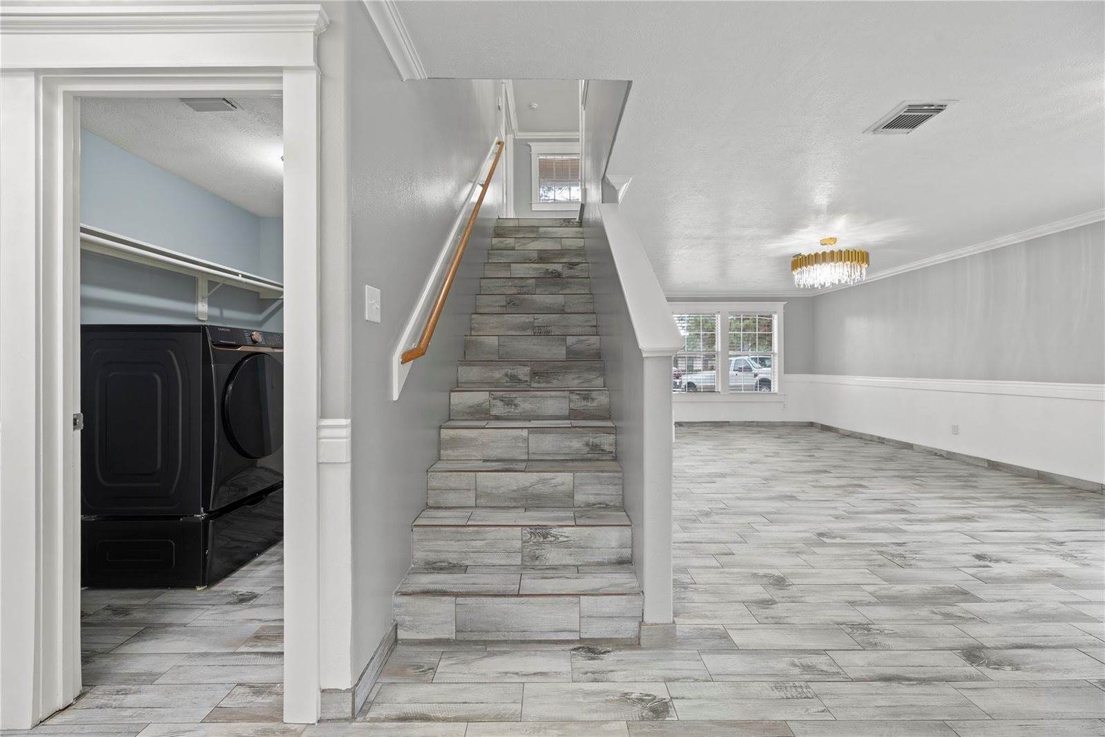 1010 Stillgate Court, Spring, TX 77373