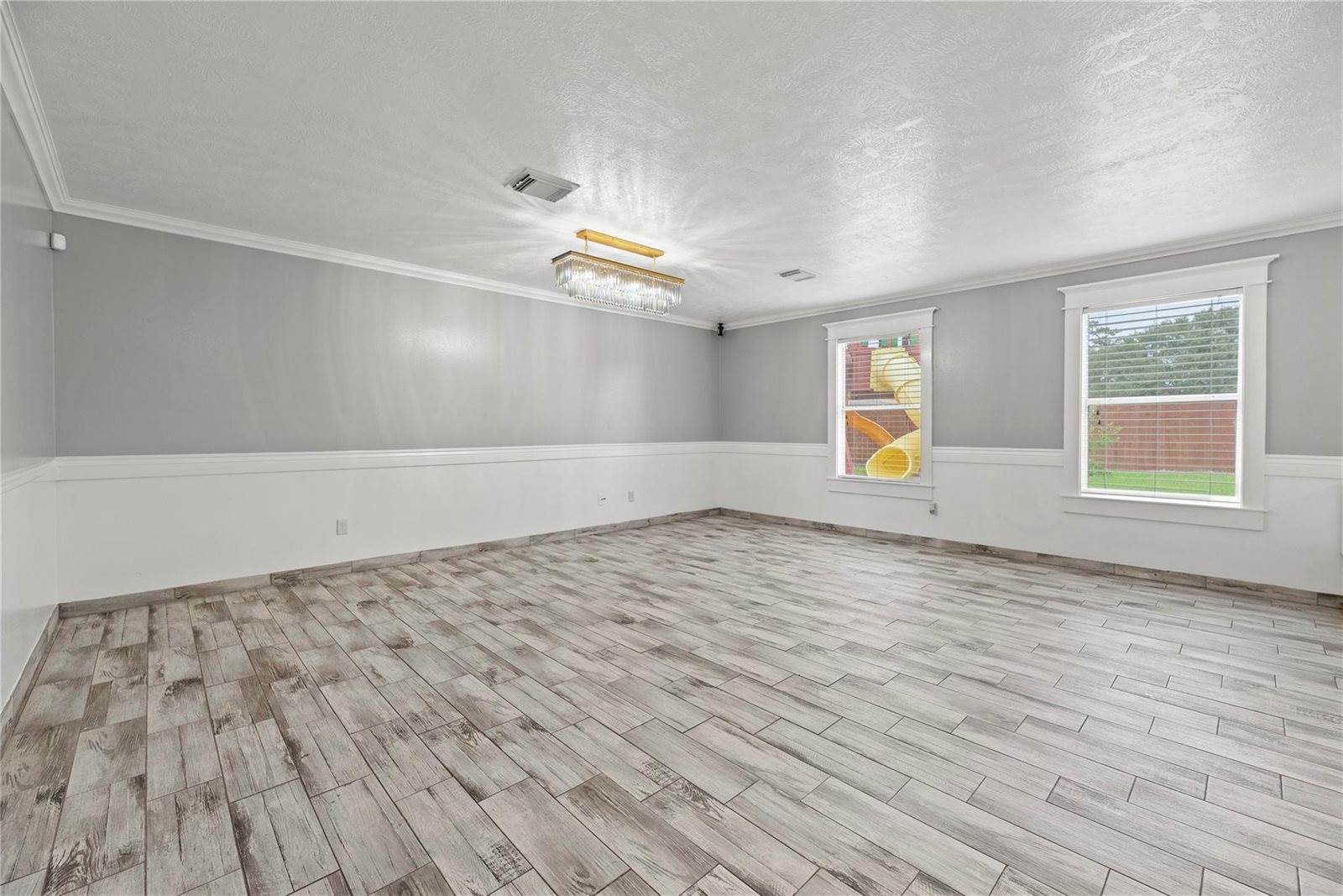 1010 Stillgate Court, Spring, TX 77373