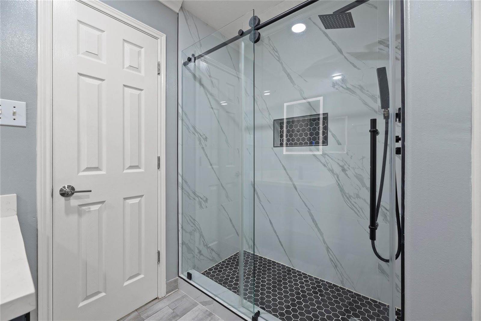 1010 Stillgate Court, Spring, TX 77373