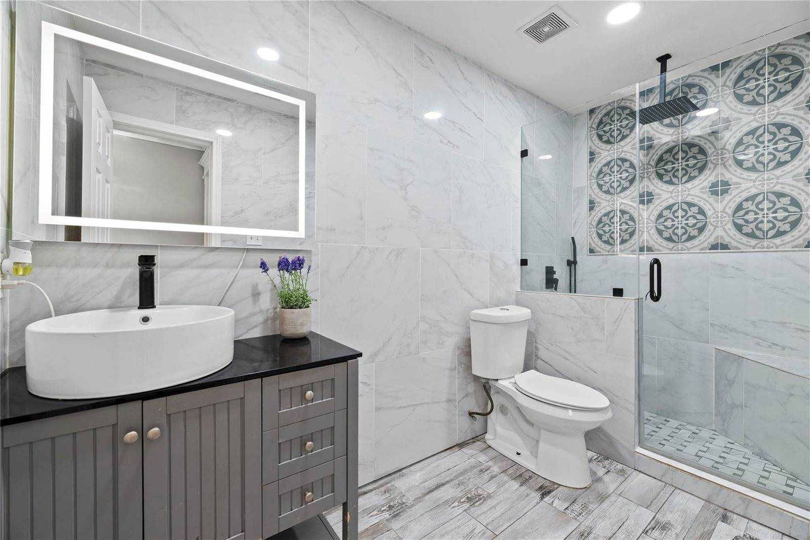 1010 Stillgate Court, Spring, TX 77373