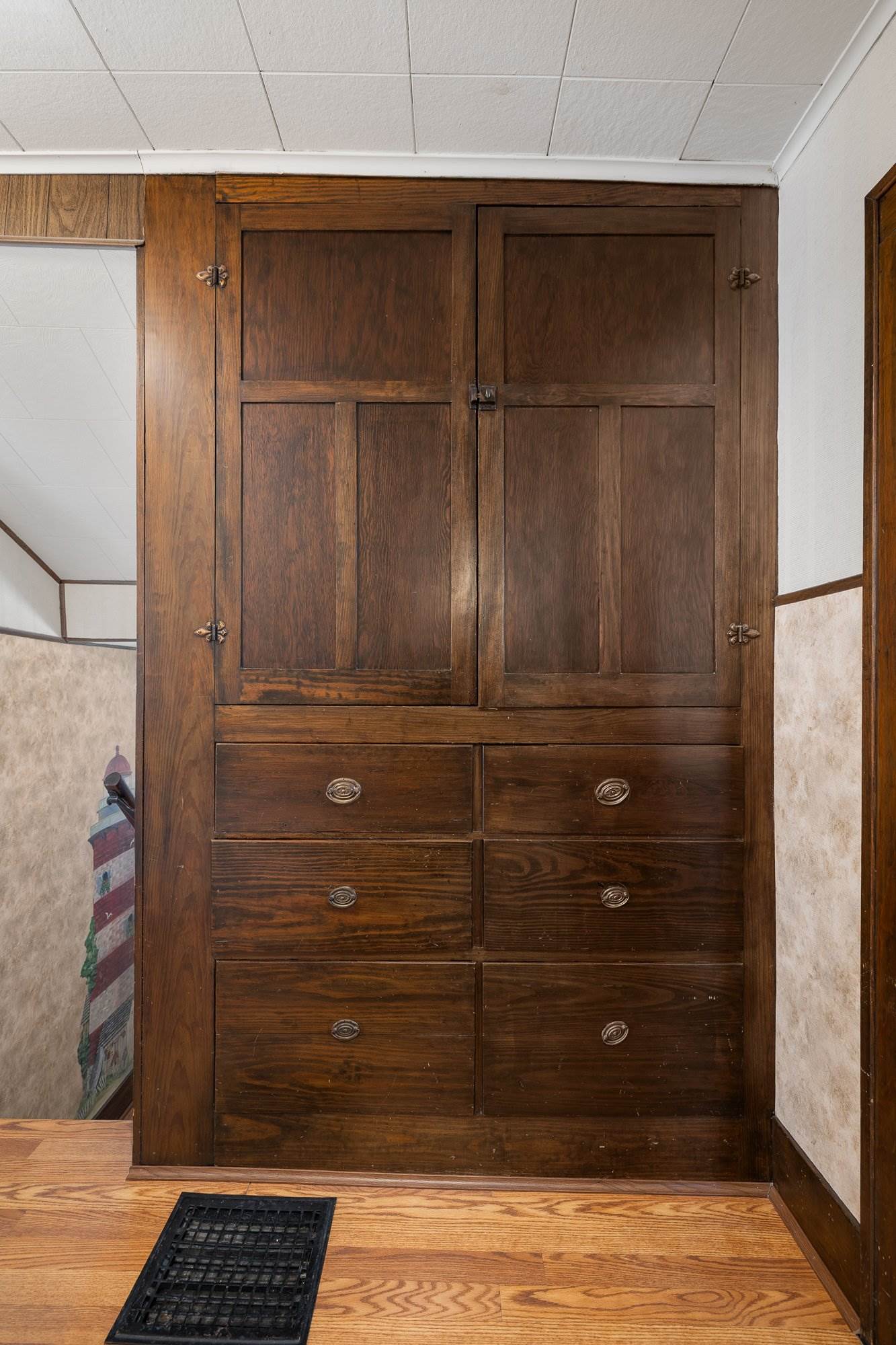 12 Franklin Ave, Shelby, OH 44875