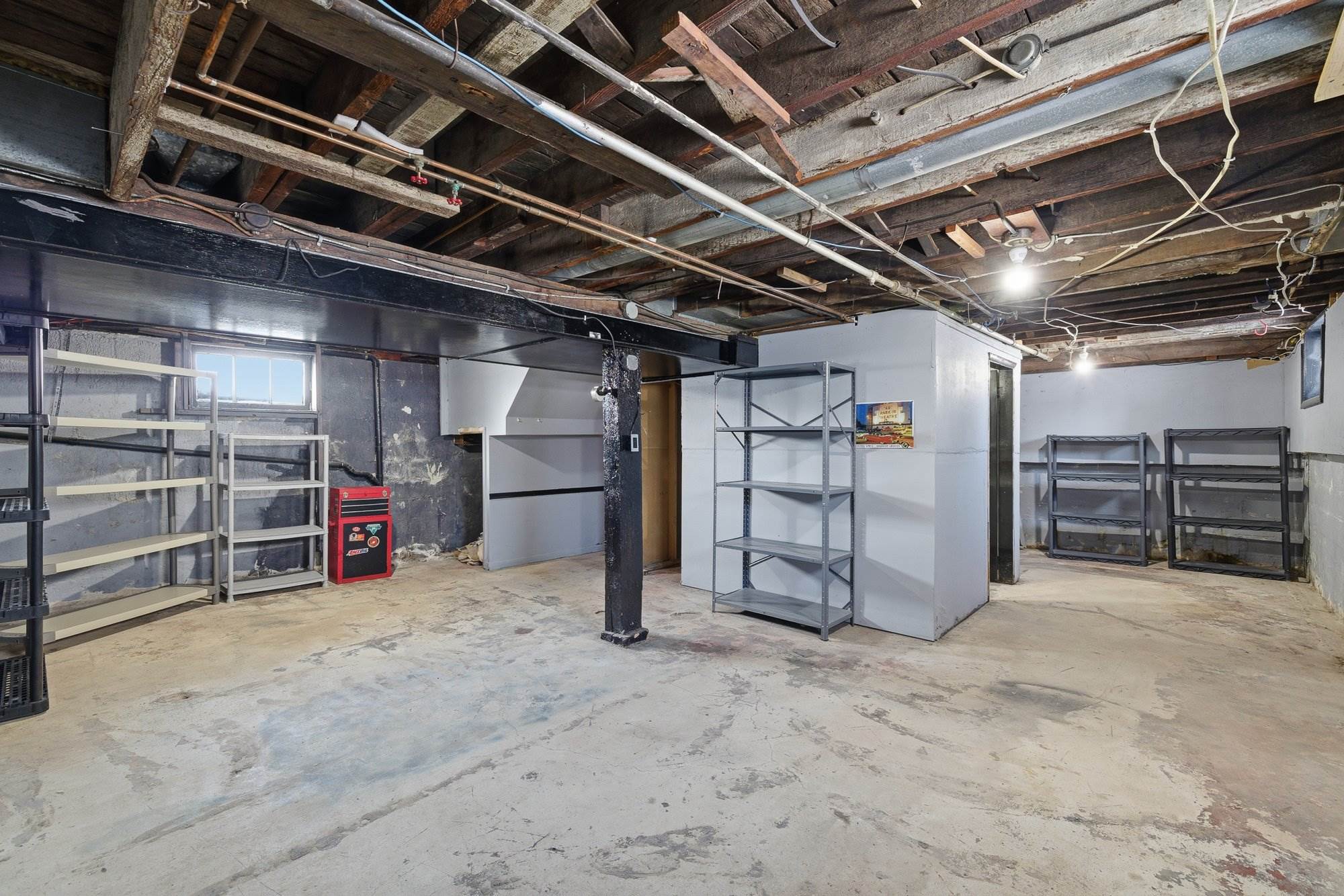 12 Franklin Ave, Shelby, OH 44875