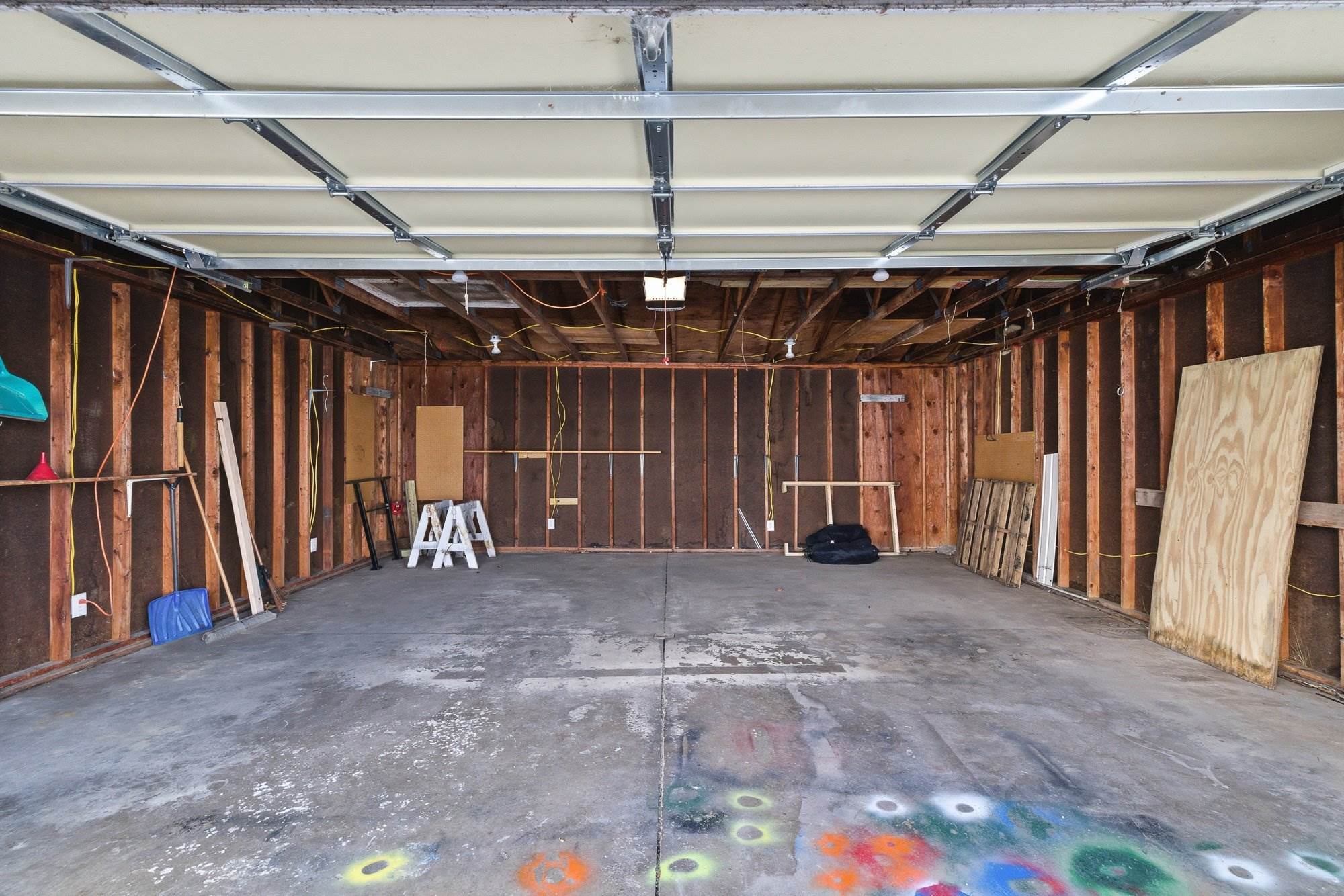 12 Franklin Ave, Shelby, OH 44875