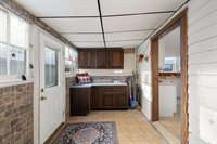 12 Franklin Ave, Shelby, OH 44875