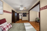 12 Franklin Ave, Shelby, OH 44875