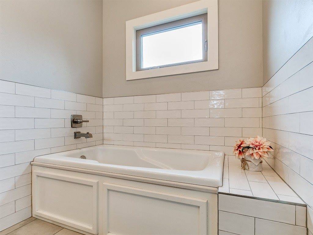 624 Frisco Ridge Road, Yukon, OK 73099