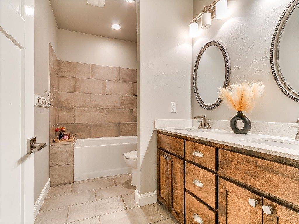 624 Frisco Ridge Road, Yukon, OK 73099