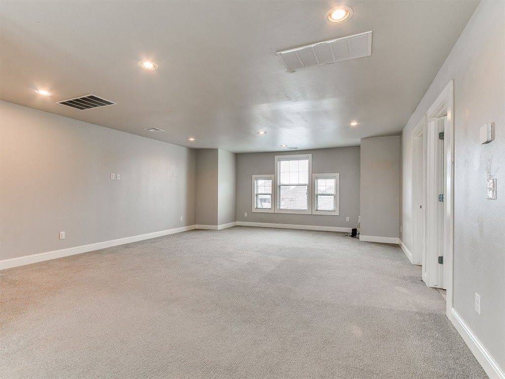 624 Frisco Ridge Road, Yukon, OK 73099