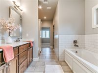 624 Frisco Ridge Road, Yukon, OK 73099