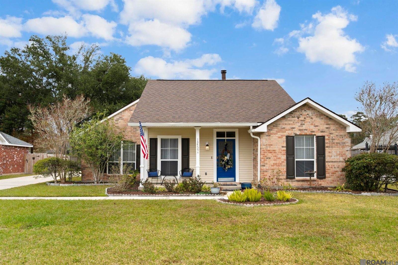 13459 Prairie Ln, Walker, LA 70785