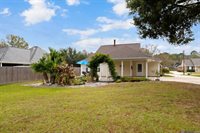 13459 Prairie Ln, Walker, LA 70785