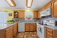 13459 Prairie Ln, Walker, LA 70785