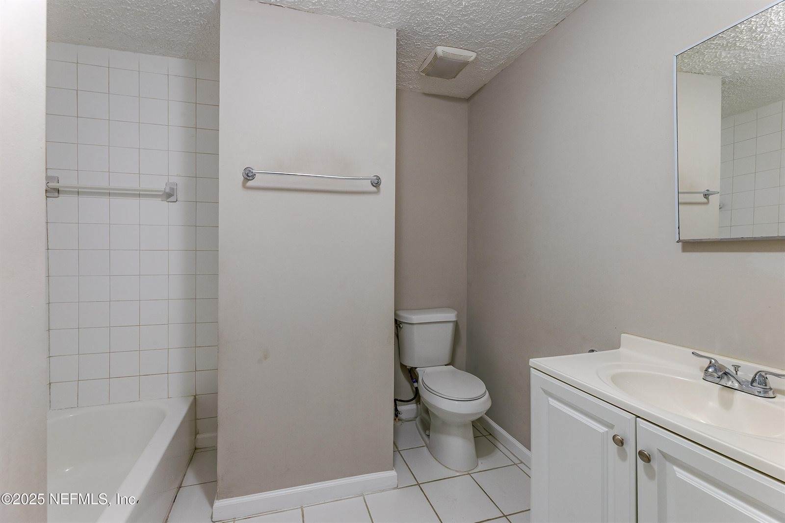 1044 Alderside Street, Jacksonville, FL 32208