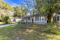 1044 Alderside Street, Jacksonville, FL 32208