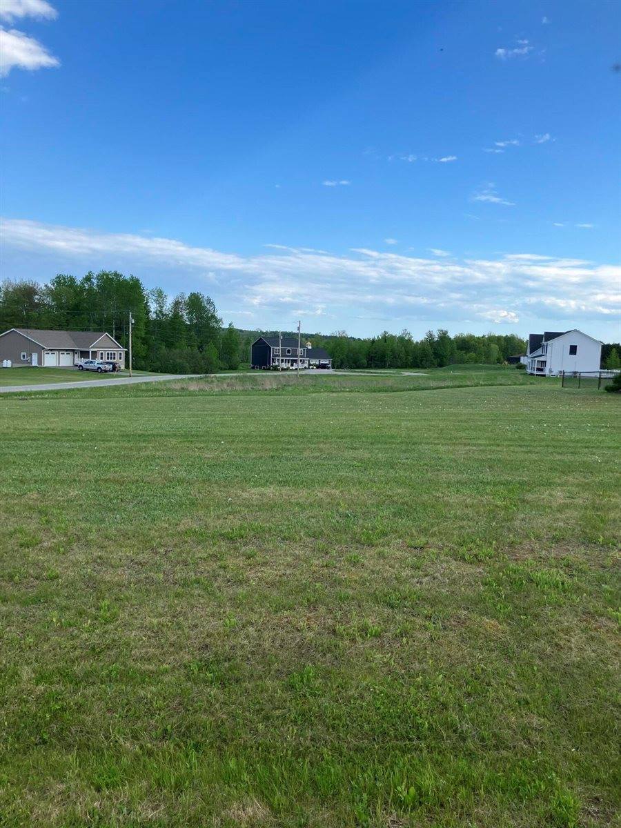 209 Edenfield Drive, Hermon, ME 04401