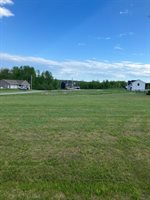 209 Edenfield Drive, Hermon, ME 04401