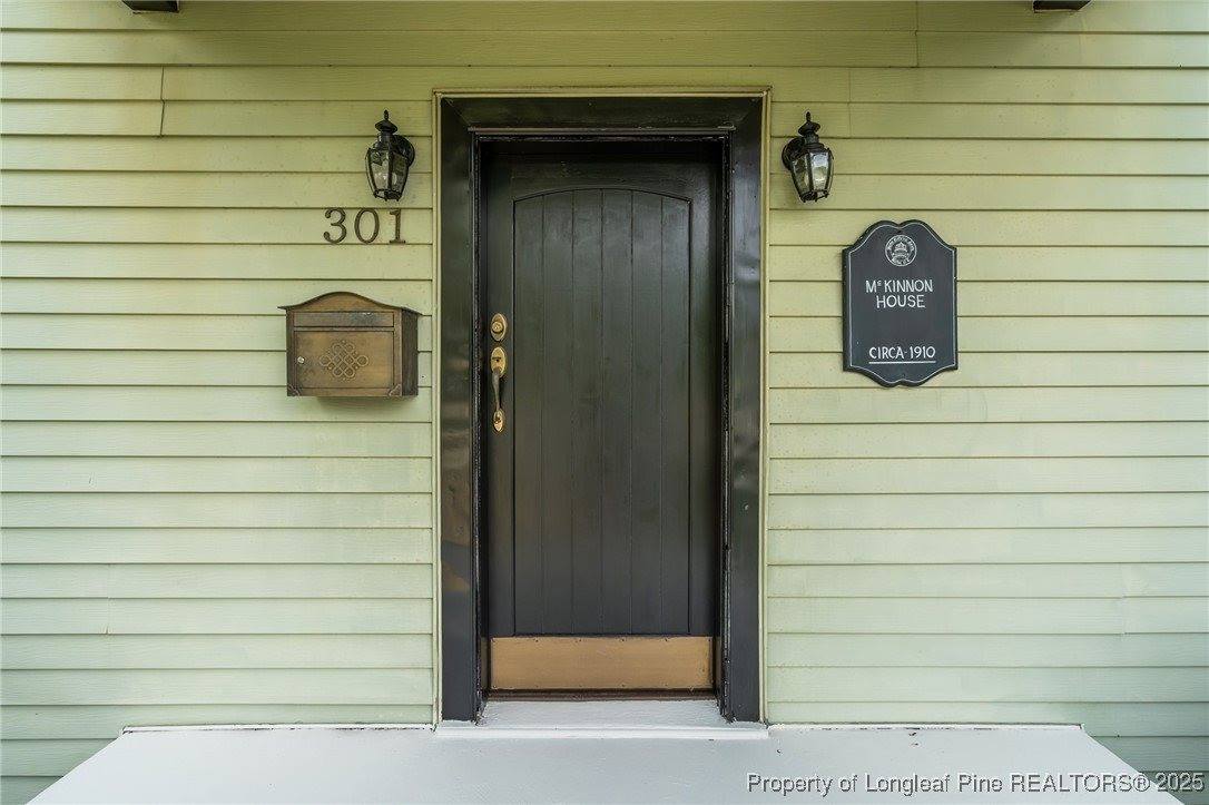 301 Central Street, Maxton, NC 28364