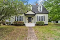 301 Central Street, Maxton, NC 28364