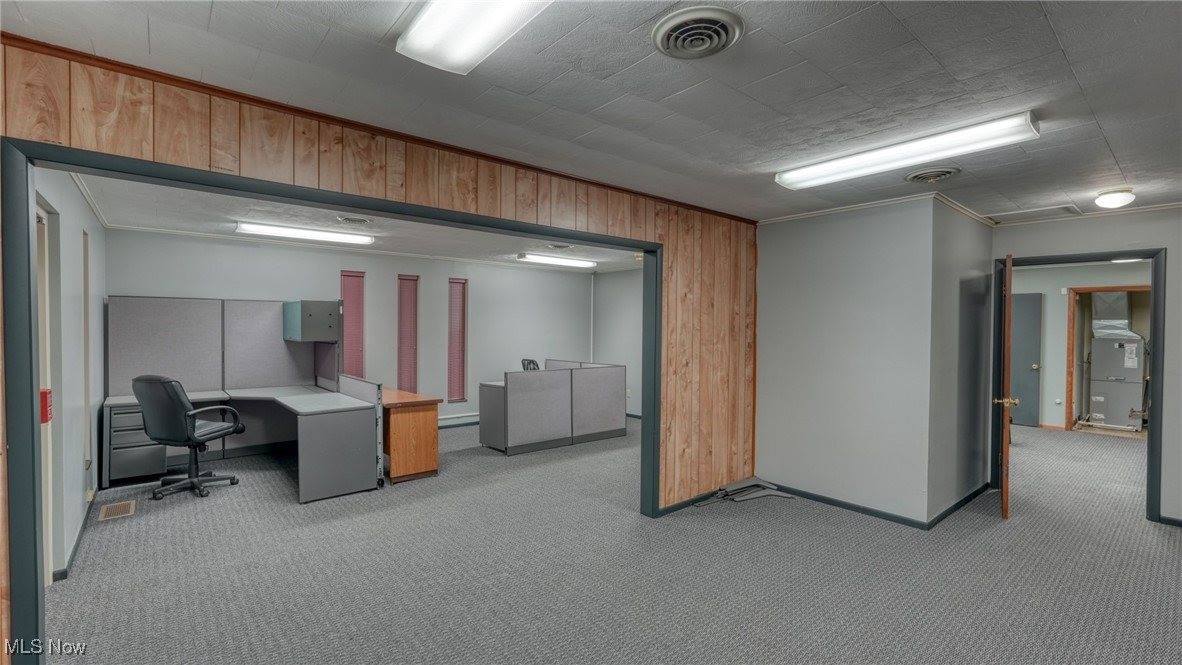 6105 Fairdale Drive, Cambridge, OH 43725