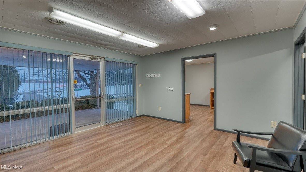 6105 Fairdale Drive, Cambridge, OH 43725