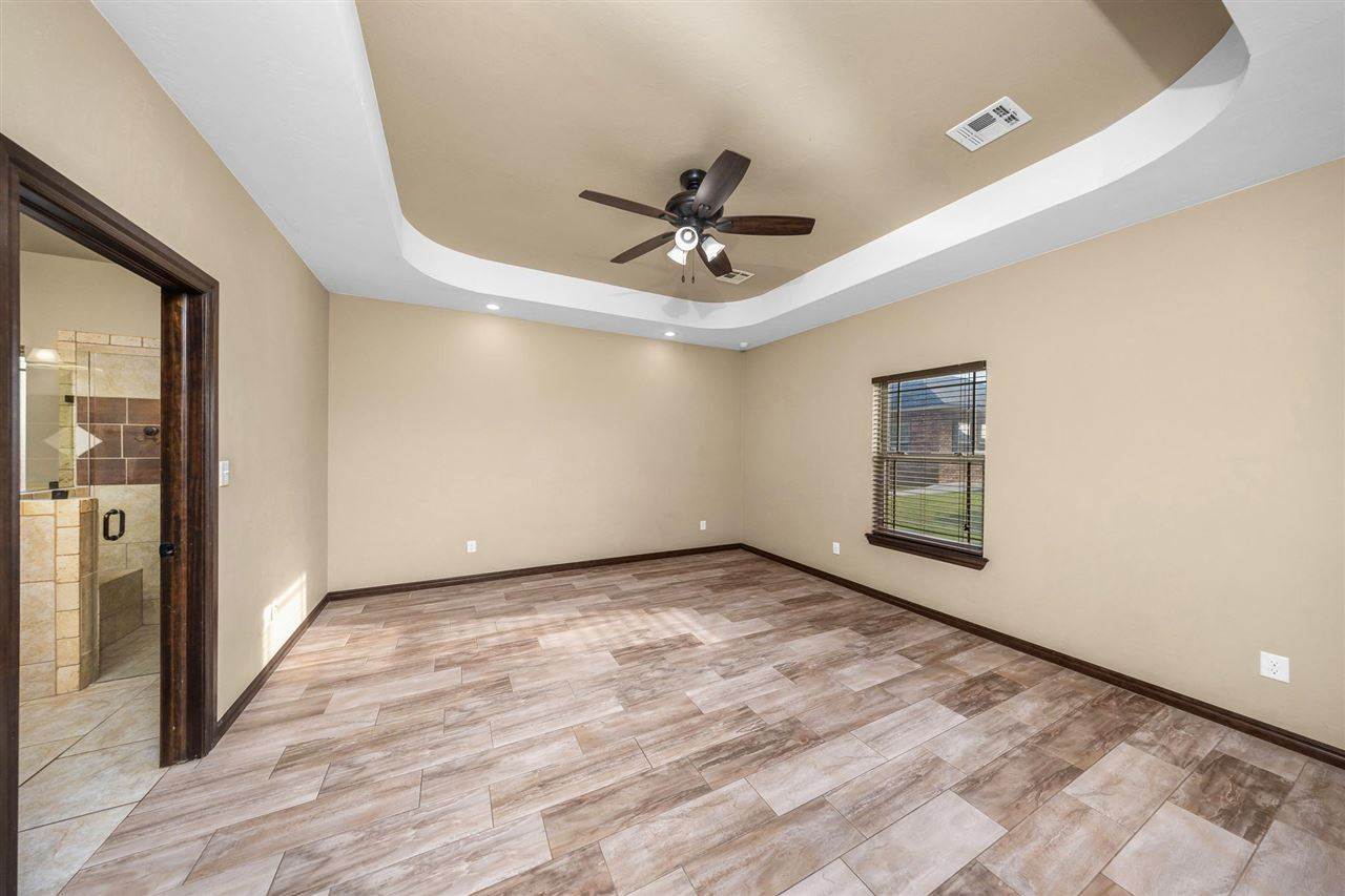 112 NE Blackberry, Elgin, OK 73538