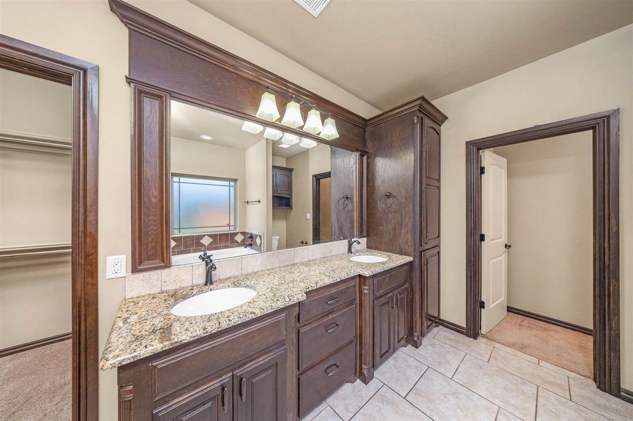 112 NE Blackberry, Elgin, OK 73538