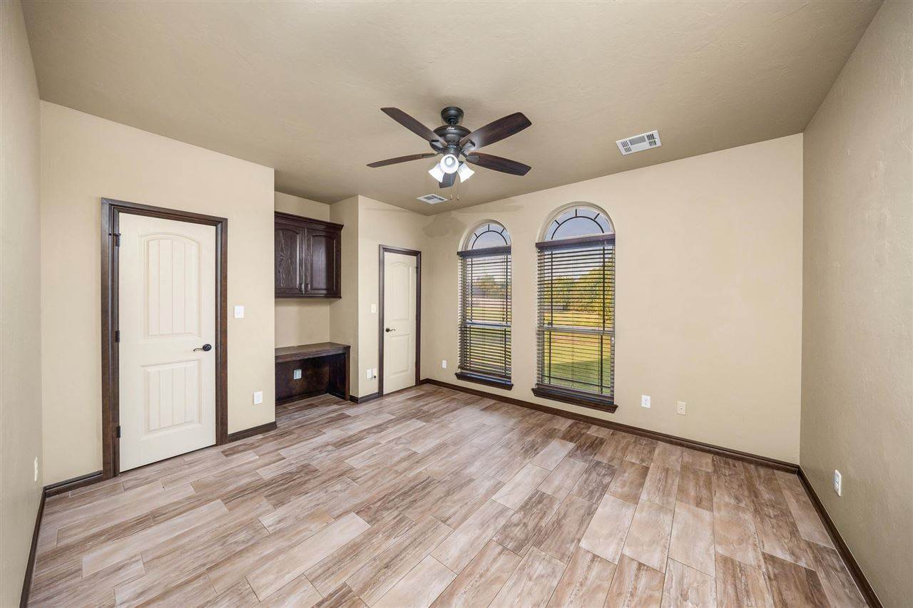 112 NE Blackberry, Elgin, OK 73538