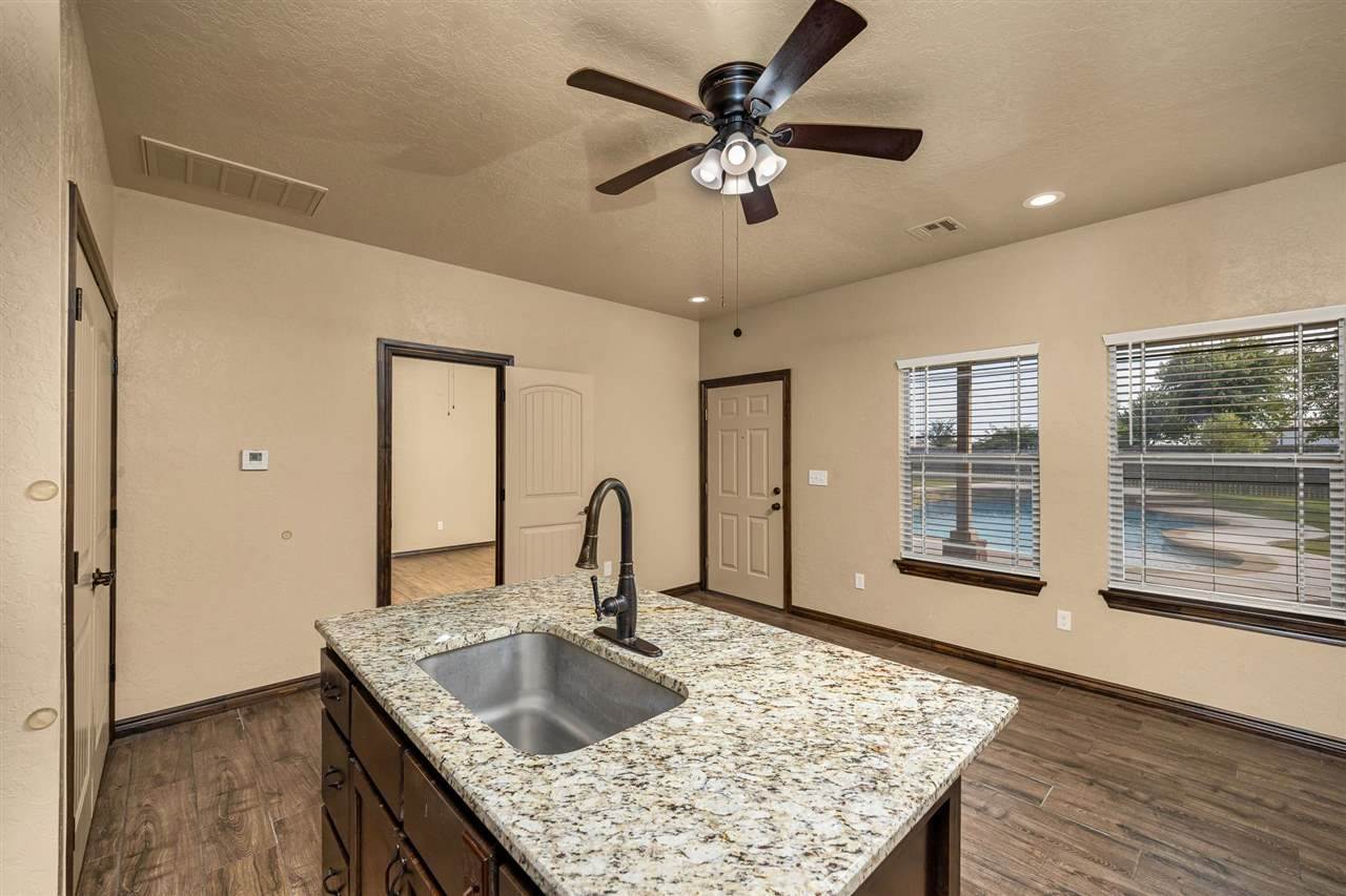 112 NE Blackberry, Elgin, OK 73538