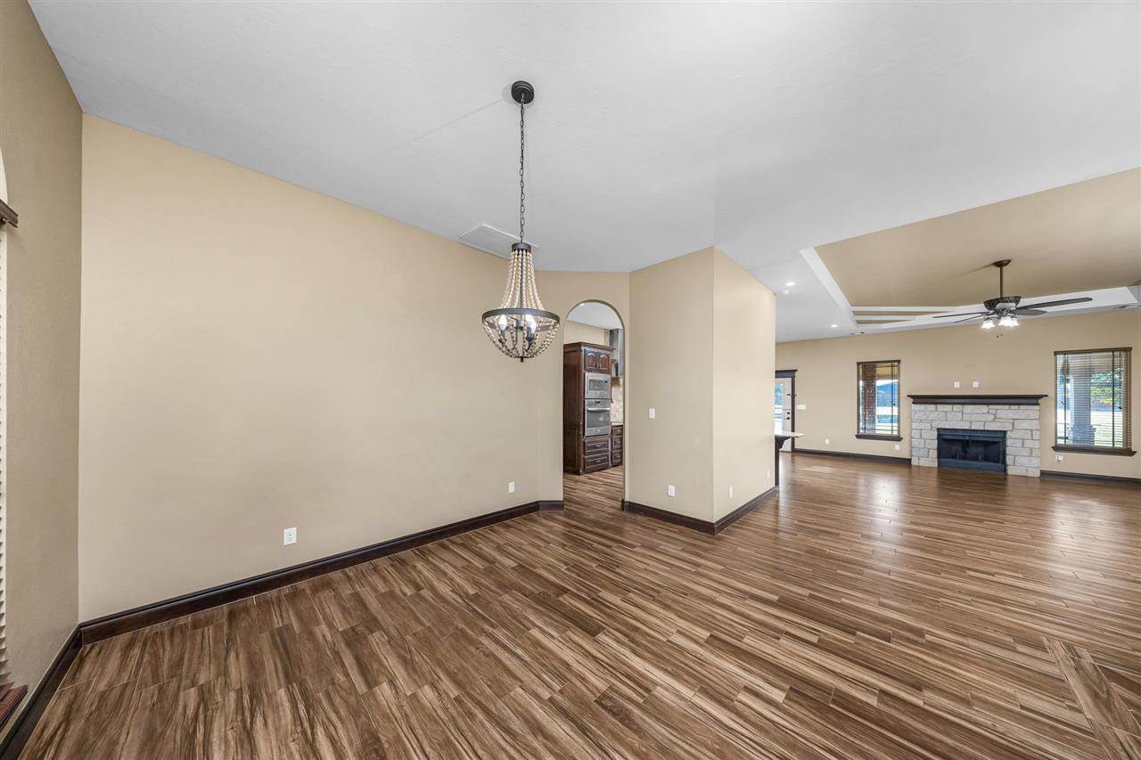 112 NE Blackberry, Elgin, OK 73538