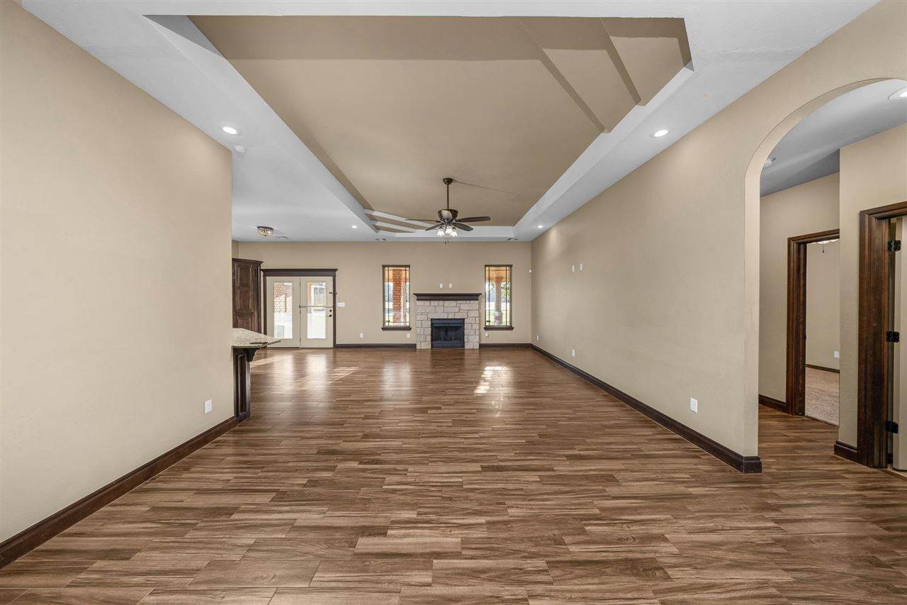 112 NE Blackberry, Elgin, OK 73538