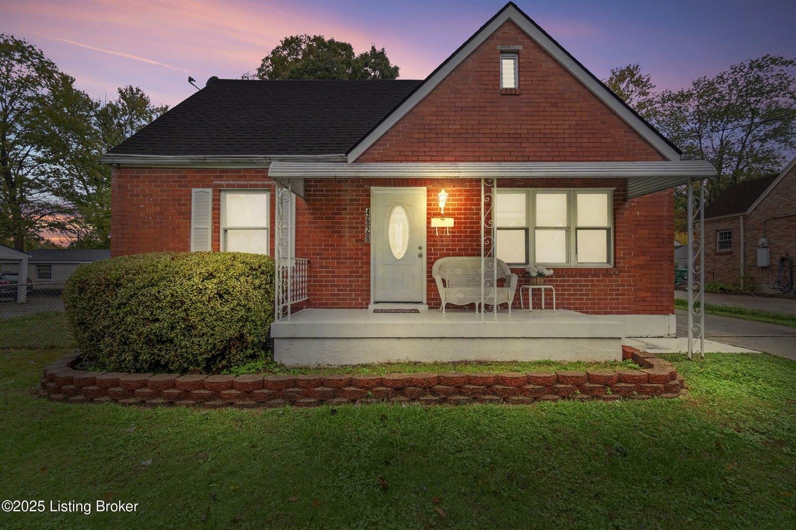 4628 Kiefer Rd, Louisville, KY 40216