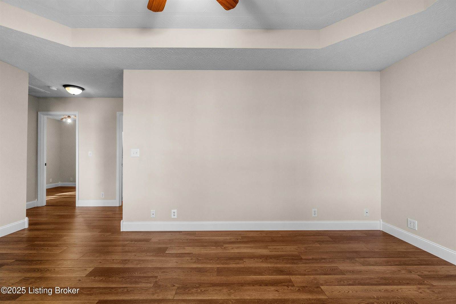 112 Cottage Ct, Bardstown, KY 40004